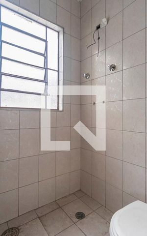 Casa à venda com 197m², 5 quartos e 2 vagas Casa à venda com 197m², 5 quartos e 2 vagasBanheiro do Quarto 4