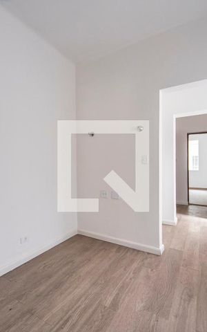Casa à venda com 197m², 5 quartos e 2 vagas Casa à venda com 197m², 5 quartos e 2 vagasCozinha