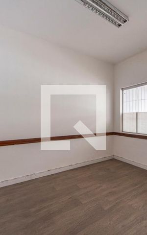 Casa à venda com 197m², 5 quartos e 2 vagas Casa à venda com 197m², 5 quartos e 2 vagasSala 2