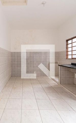 Casa à venda com 197m², 5 quartos e 2 vagas Casa à venda com 197m², 5 quartos e 2 vagasEdícula