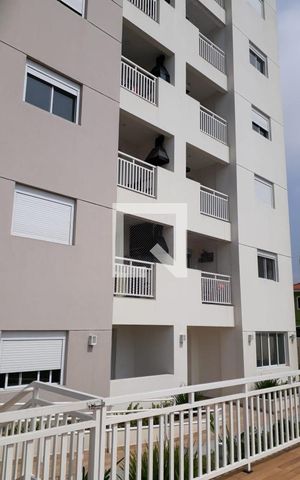 Apartamento à venda com 60m², 2 quartos e 1 vaga Apartamento à venda com 60m², 2 quartos e 1 vagaFachada