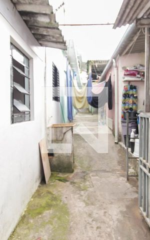 Casa para alugar com 60m², 2 quartos e sem vaga Casa para alugar com 60m², 2 quartos e sem vagaPlaquinha