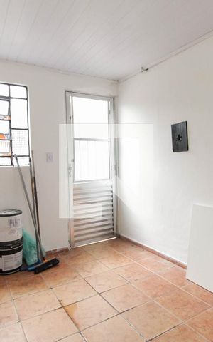 Casa para alugar com 60m², 2 quartos e sem vaga Casa para alugar com 60m², 2 quartos e sem vagaSala/Cozinha