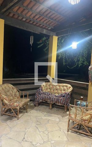 Casa de condomínio à venda com 350m², 6 quartos e 7 vagas Casa de condomínio à venda com 350m², 6 quartos e 7 vagasvaranda
