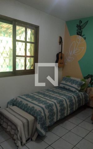 Casa de condomínio à venda com 350m², 6 quartos e 7 vagas Casa de condomínio à venda com 350m², 6 quartos e 7 vagasQuarto