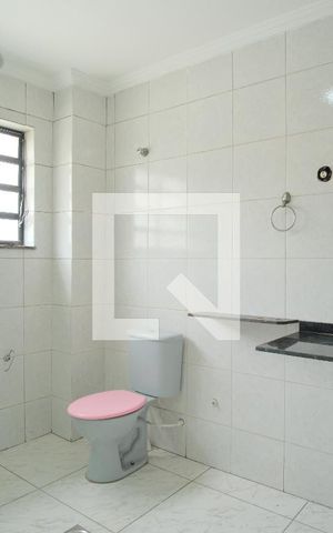 Apartamento para alugar com 83m², 2 quartos e sem vagaBanheiro
