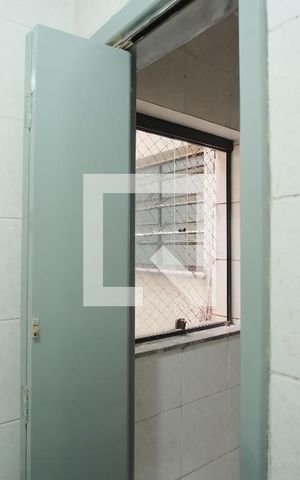 Apartamento para alugar com 83m², 2 quartos e sem vagaBanheiro de serviço
