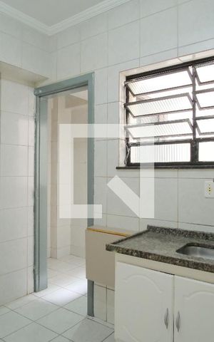 Apartamento para alugar com 83m², 2 quartos e sem vagaCozinha