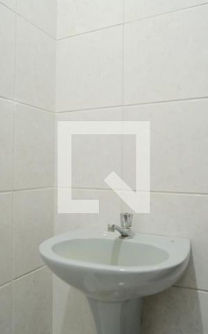 Apartamento para alugar com 83m², 2 quartos e sem vagaBanheiro de serviço