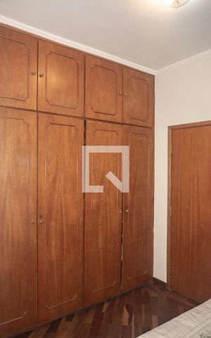 Casa à venda com 300m², 5 quartos e 2 vagasSuíte 1