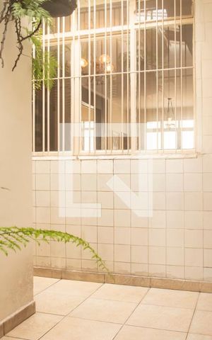 Casa à venda com 300m², 5 quartos e 2 vagasÁrea de Serviço 