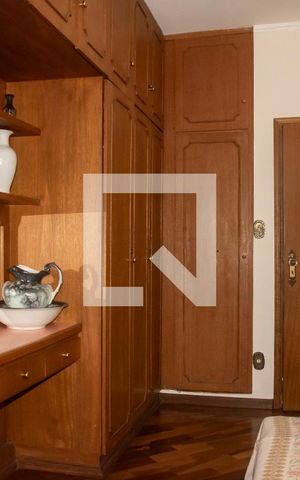 Casa à venda com 300m², 5 quartos e 2 vagasSuíte 2
