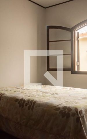 Casa à venda com 300m², 5 quartos e 2 vagasEdícula - Quarto 2