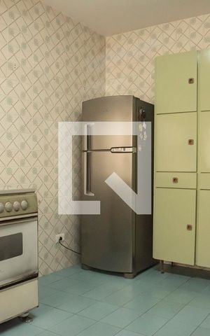 Casa à venda com 300m², 5 quartos e 2 vagasEdícula - Cozinha