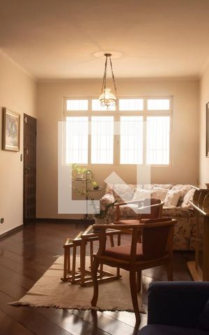 Casa à venda com 300m², 5 quartos e 2 vagasSala