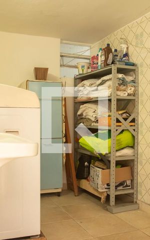 Casa à venda com 300m², 5 quartos e 2 vagasEdícula - Área de Serviço