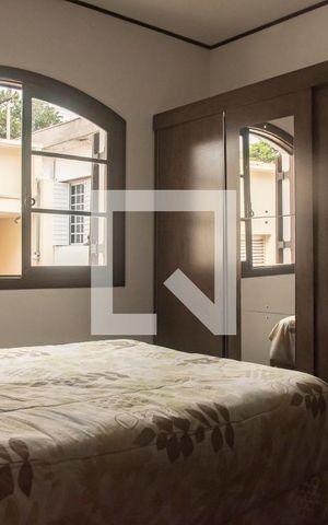 Casa à venda com 300m², 5 quartos e 2 vagasEdícula - Quarto 2