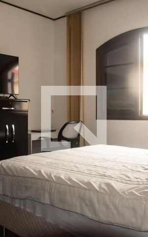 Casa à venda com 300m², 5 quartos e 2 vagasEdícula - Quarto 1