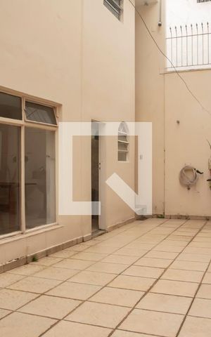 Casa à venda com 300m², 5 quartos e 2 vagasQuintal