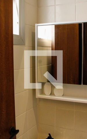 Apartamento à venda com 80m², 1 quarto e 1 vaga Apartamento à venda com 80m², 1 quarto e 1 vagaBANHEIRO DA ÁREA DE SERVIÇO