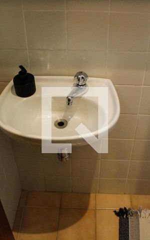 Apartamento à venda com 80m², 1 quarto e 1 vaga Apartamento à venda com 80m², 1 quarto e 1 vagaBANHEIRO DA ÁREA DE SERVIÇO