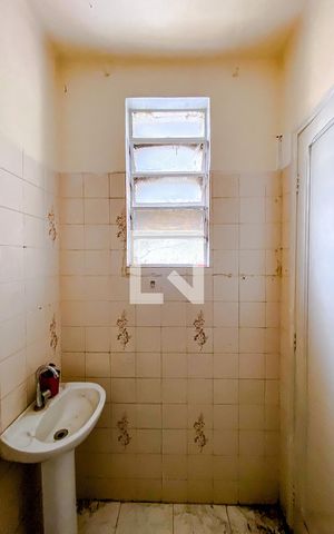 Casa à venda com 104m², 2 quartos e 1 vagaBanheiro de serviço