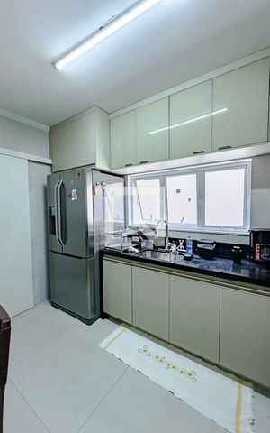 Casa de condomínio à venda com 145m², 3 quartos e 2 vagasCozinha