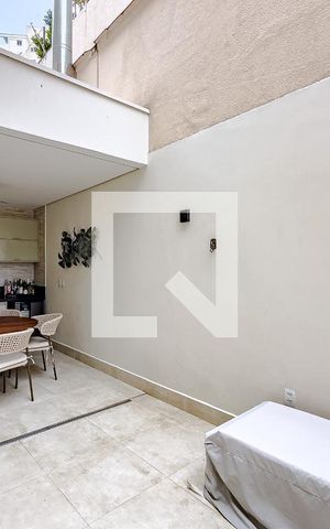Casa de condomínio à venda com 145m², 3 quartos e 2 vagasÁrea externa