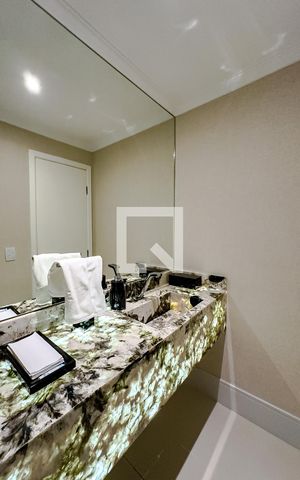 Casa de condomínio à venda com 145m², 3 quartos e 2 vagasLavabo