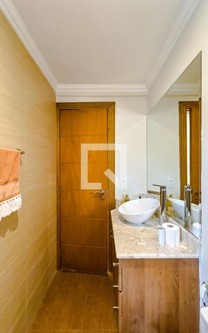 Casa de condomínio à venda com 145m², 3 quartos e 2 vagasBanheiro