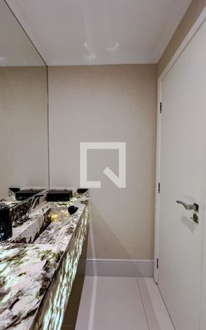 Casa de condomínio à venda com 145m², 3 quartos e 2 vagasLavabo