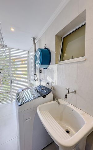 Casa de condomínio à venda com 145m², 3 quartos e 2 vagasÁrea de Serviço
