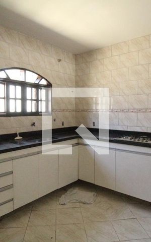 Casa de condomínio à venda com 162m², 2 quartos e 2 vagas Casa de condomínio à venda com 162m², 2 quartos e 2 vagasCozinha