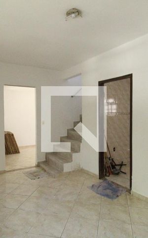Casa de condomínio à venda com 162m², 2 quartos e 2 vagas Casa de condomínio à venda com 162m², 2 quartos e 2 vagasSala 2