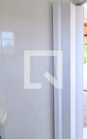 Casa de condomínio à venda com 162m², 2 quartos e 2 vagas Casa de condomínio à venda com 162m², 2 quartos e 2 vagasBanheiro de Serviço