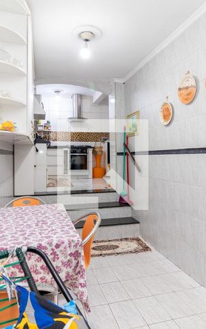 Casa para alugar com 130m², 4 quartos e 3 vagas Casa para alugar com 130m², 4 quartos e 3 vagasCozinha