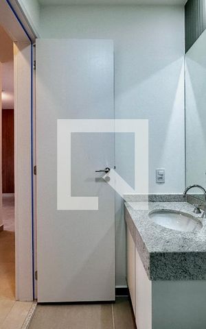 Apartamento à venda com 59m², 2 quartos e 1 vaga Apartamento à venda com 59m², 2 quartos e 1 vagaBanheiro Social