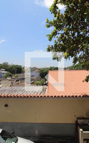 Casa de condomínio à venda com 355m², 4 quartos e 8 vagasQuarto 1 - Vista