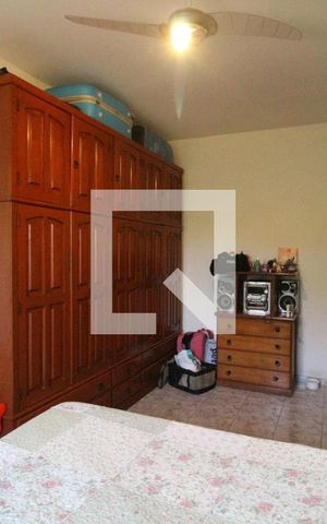 Casa de condomínio à venda com 355m², 4 quartos e 8 vagasSuíte 1