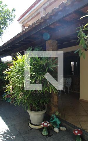 Casa de condomínio à venda com 355m², 4 quartos e 8 vagasFrente da casa