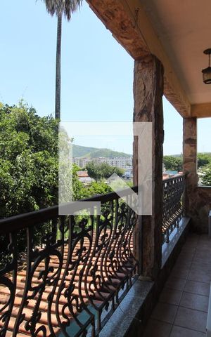 Casa de condomínio à venda com 355m², 4 quartos e 8 vagasQuarto 3 - Varanda