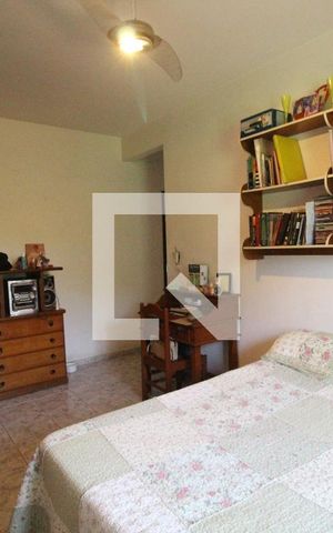 Casa de condomínio à venda com 355m², 4 quartos e 8 vagasSuíte 1
