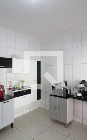 Casa para alugar com 360m², 4 quartos e 1 vagaCozinha