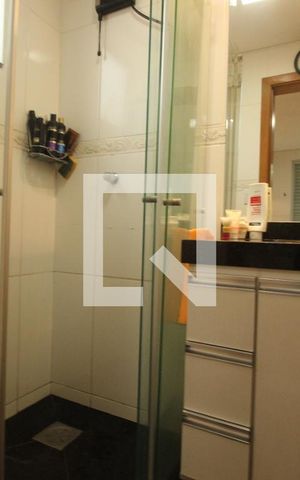 Apartamento à venda com 205m², 3 quartos e 2 vagasBanheiro 