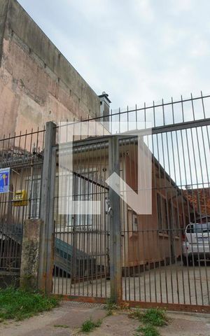 Casa à venda com 200m², 2 quartos e 2 vagasFachada