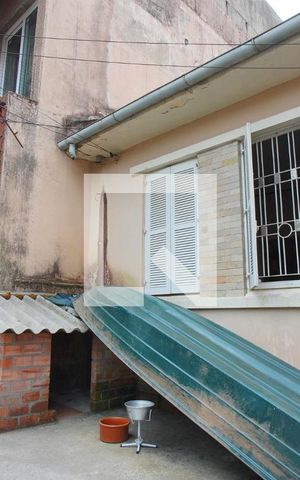 Casa à venda com 200m², 2 quartos e 2 vagasFachada