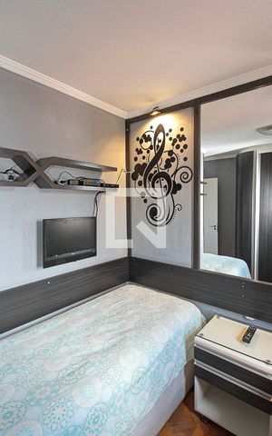 Apartamento à venda com 70m², 3 quartos e 2 vagas Apartamento à venda com 70m², 3 quartos e 2 vagasQuarto