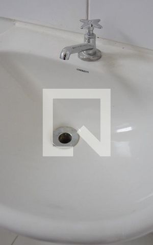 Apartamento à venda com 42m², 2 quartos e 1 vagaBanheiro Corredor