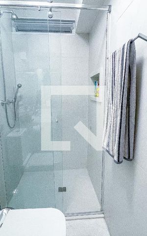 Apartamento para alugar com 85m², 2 quartos e 1 vaga Apartamento para alugar com 85m², 2 quartos e 1 vagaBanheiro