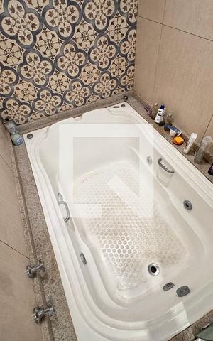 Apartamento à venda com 150m², 4 quartos e 2 vagasBanheiro da suíte 
